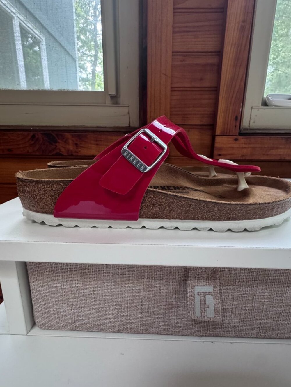 🔥 Birkenstock Gizeh Tango Red Patent Birko-Flor Sandals EU 37 ✨ - Picture 2 of 10